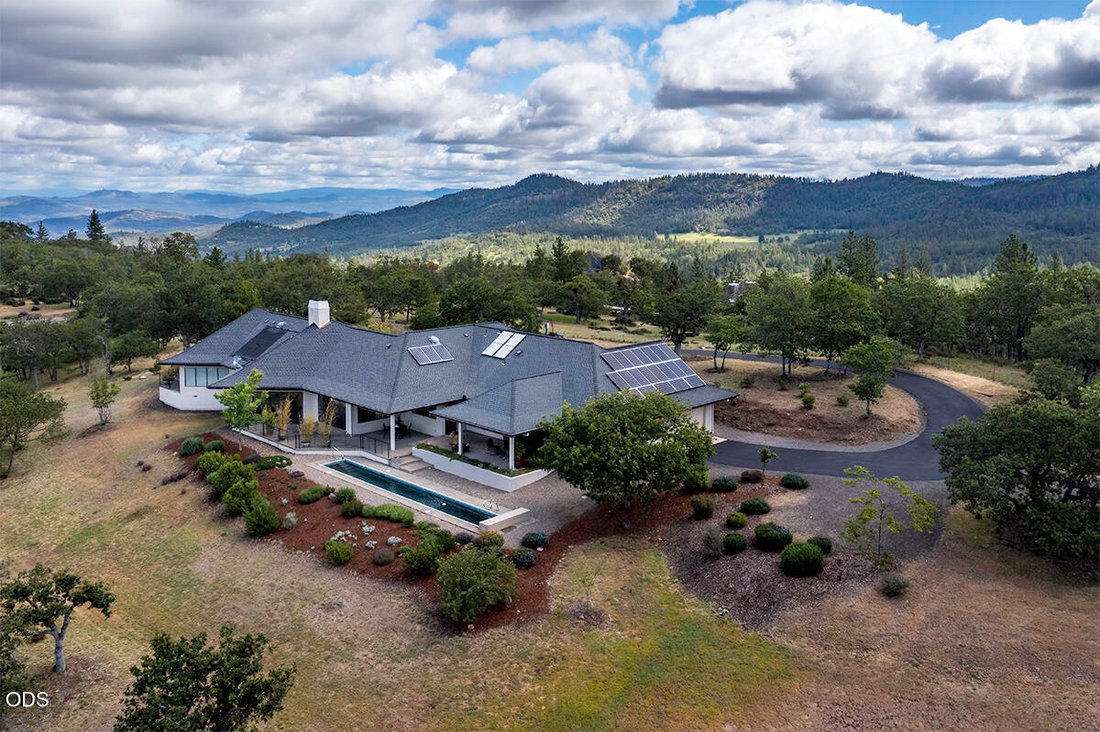 Maison à Medford, Oregon, États-Unis 1 - 18712858