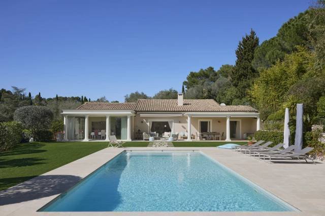 Estate in Mougins, Provence-Alpes-Côte d'Azur, France 1 - 15501916