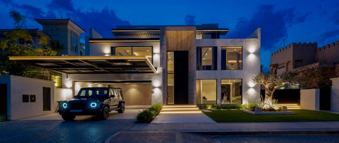 Villa in Palm Jumeirah, Dubai, United Arab Emirates 1 - 18496980