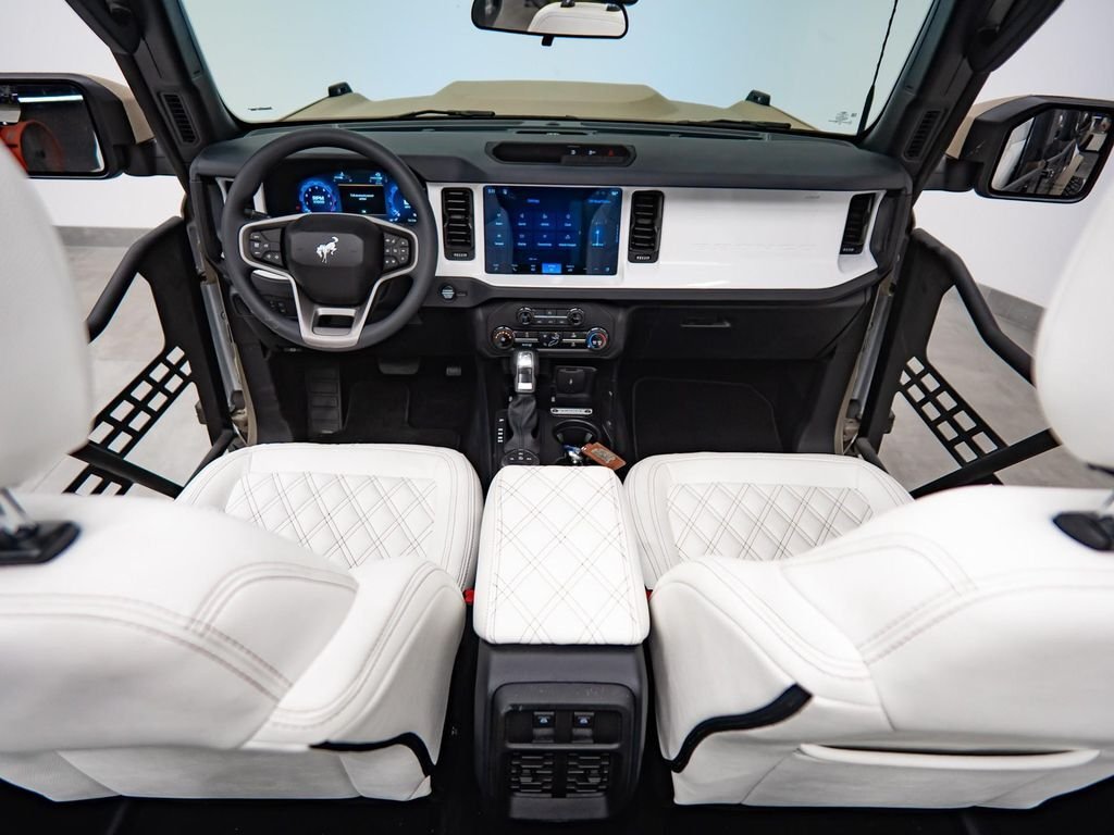 Ford Bronco 4X4 in Fort Lauderdale, FL, United States 4 - 18710552