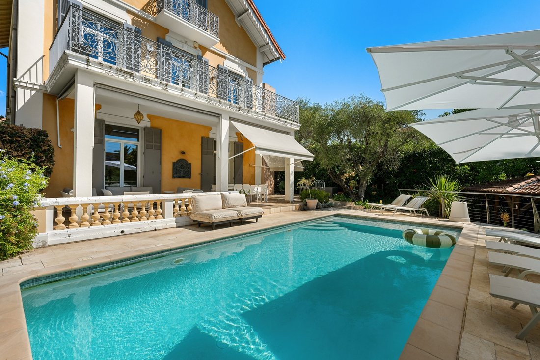 House in Saint Nicolas, Cannes, France 2 - 18704909
