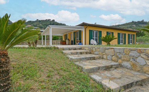 Villa a Camporosso, Liguria, Italia 1