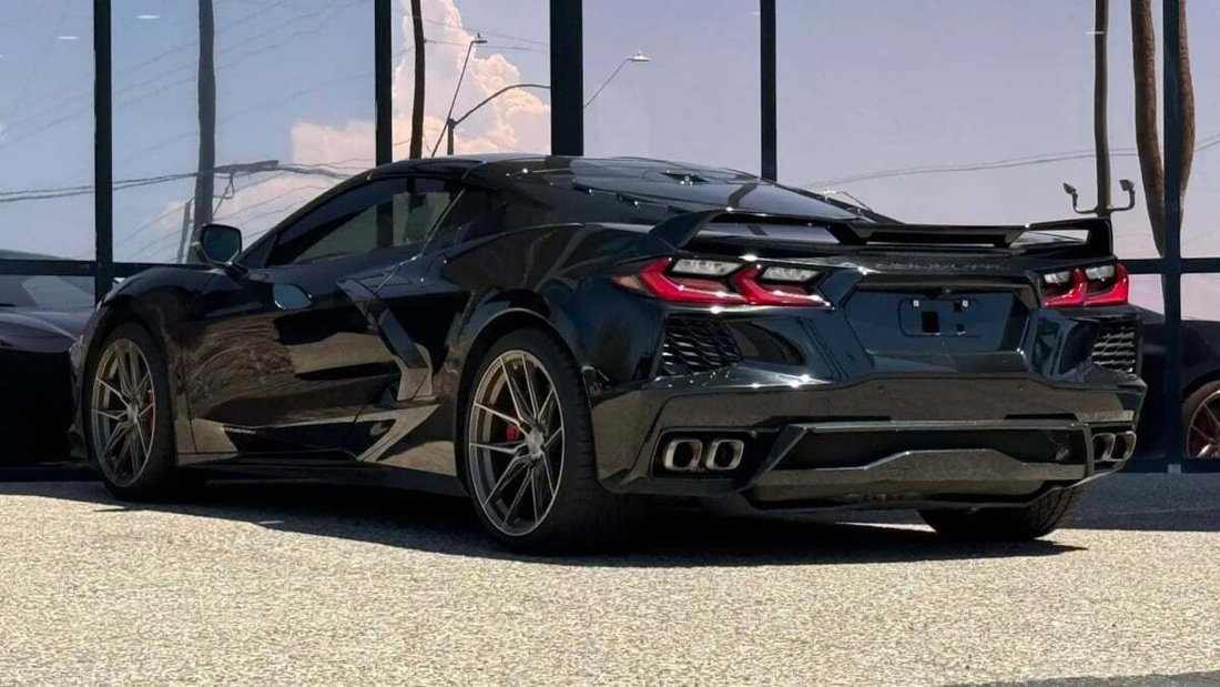 Coupe in Tucson, AZ, United States 5 - 18325282