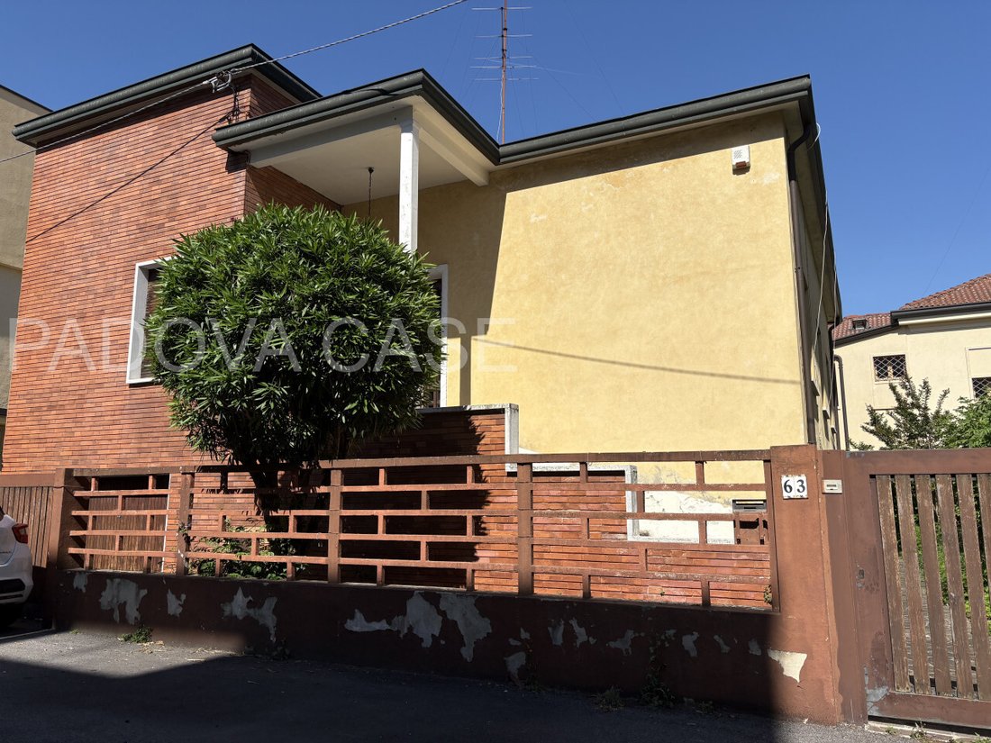 House in Portello - Ospedali, Padua, Italy 3 - 18707375