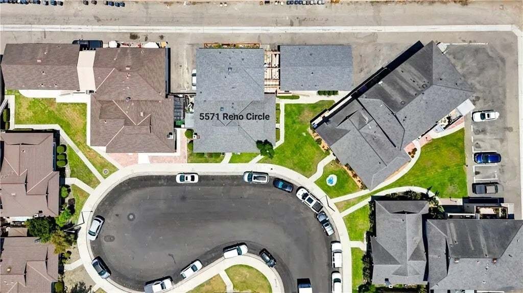 Huntington Beach, California, United States 3 - 18708642