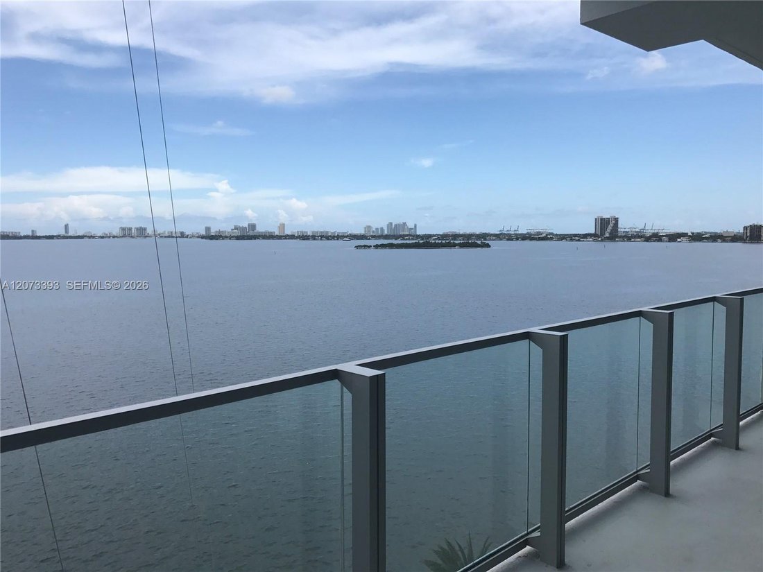 Condo in Miami, Florida, United States 1 - 18706906