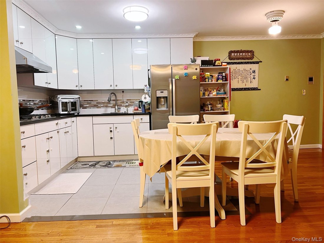 House in New York, New York, United States 4 - 18703092