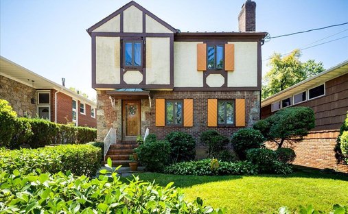 House in New York, New York, United States 1