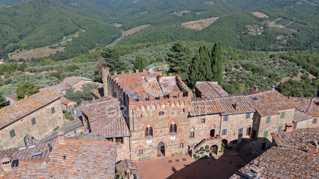 Château à Bucine, Toscane, Italie 3 - 18706531