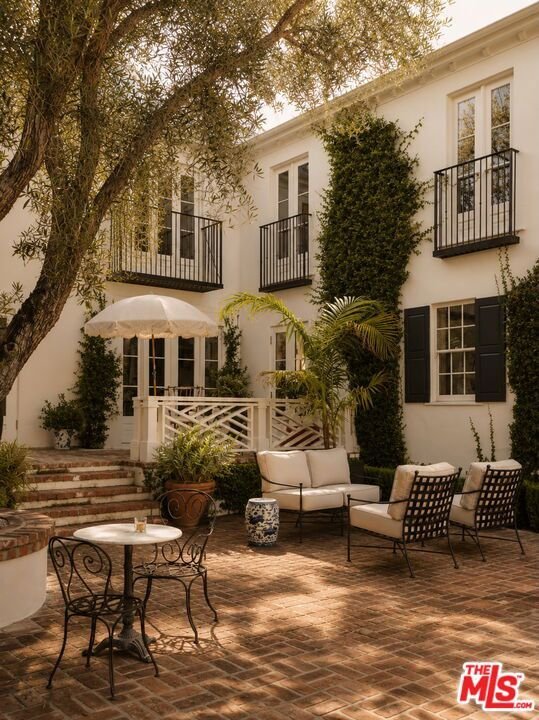 House in Los Angeles, California, United States 3 - 18705310