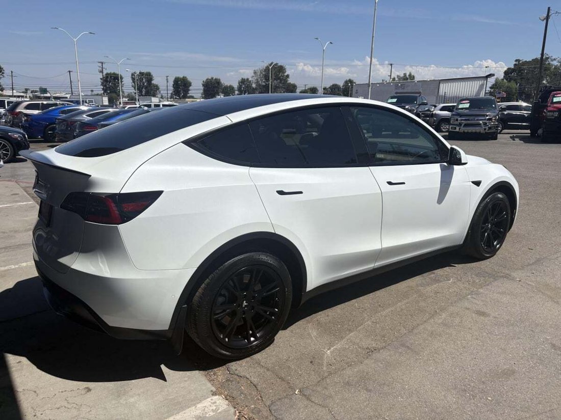 Suv in Corona, CA, United States 4 - 18710436