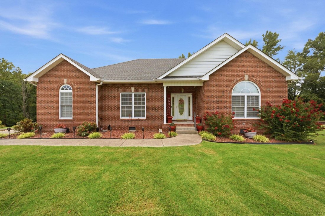 House in Greenbrier, Tennessee, United States 2 - 18706284