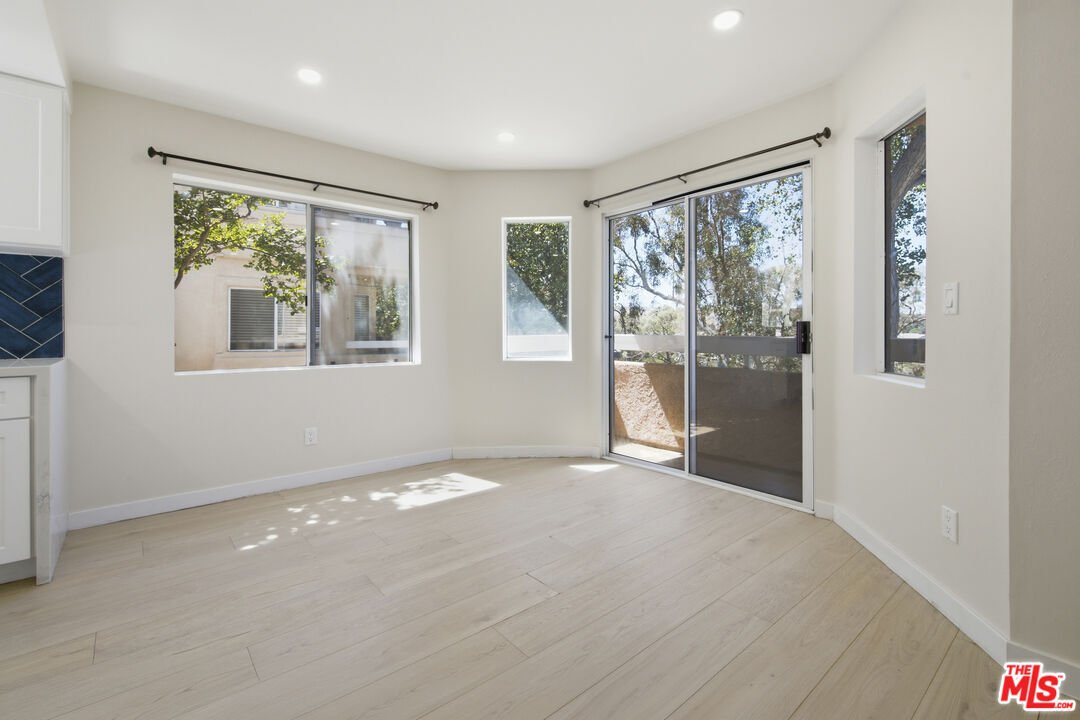 Condo in Santa Clarita, California, United States 4 - 18711861