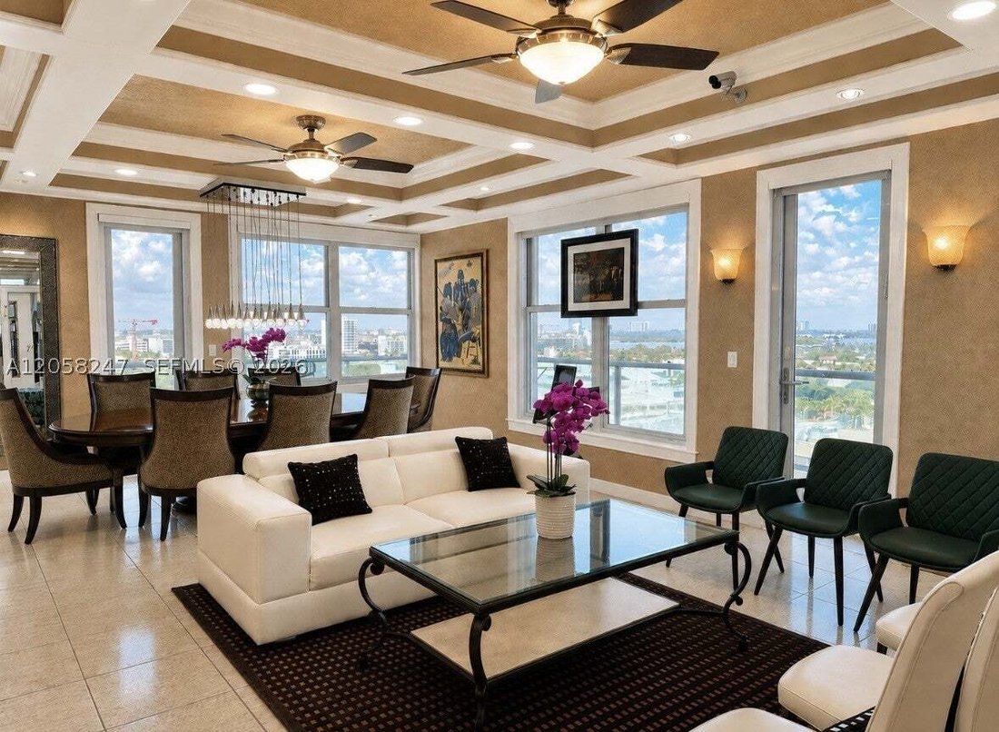 Condo in Bal Harbour, Florida, United States 1 - 18706037
