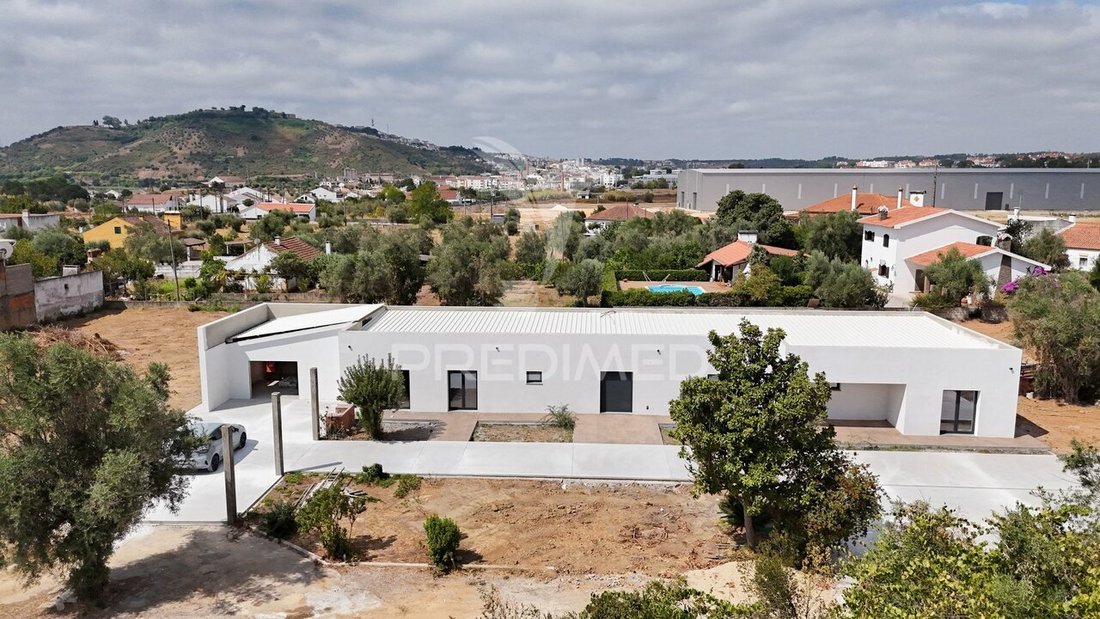 House in Abrantes (Sao Vicente e Sao Joao) e Alferrarede, Santarem District, Portugal 2 - 18709125