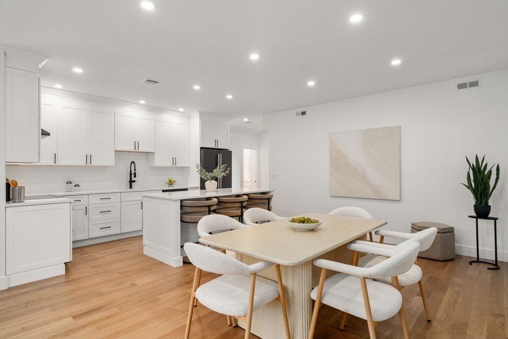 Condominio a Watertown, Massachusetts, Stati Uniti 2 - 18702558