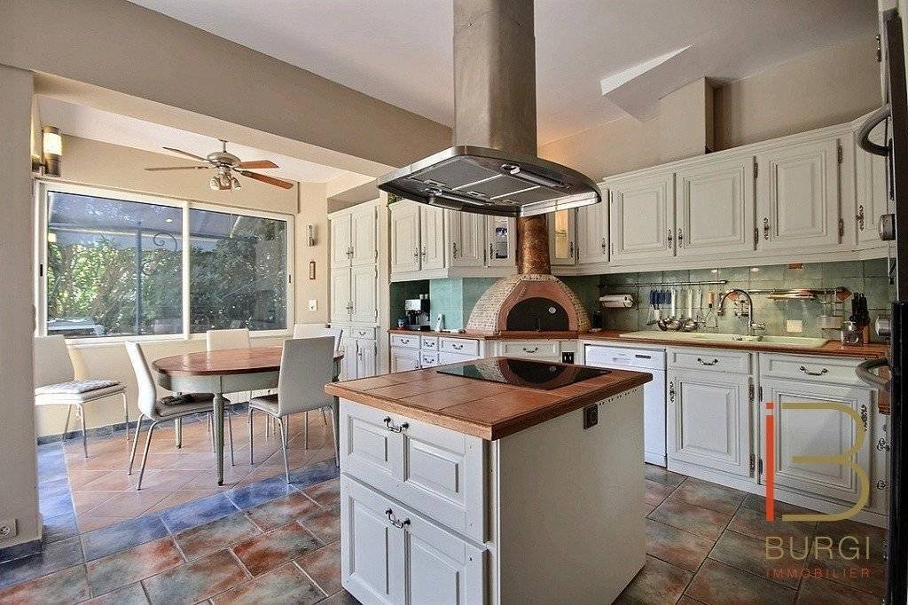 Estate in Exterieurs, Frejus, France 3 - 15694174