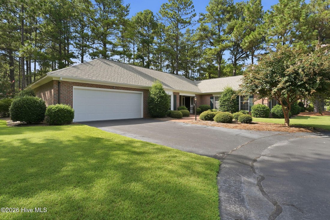 Townhouse in Southern Pines, North Carolina, United States 2 - 18703487