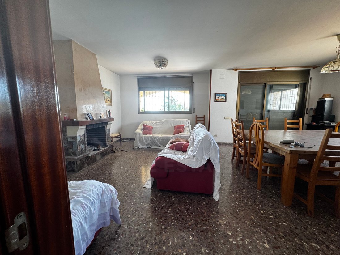 Townhouse in Vilanova i la Geltru, Catalonia, Spain 5 - 18709403