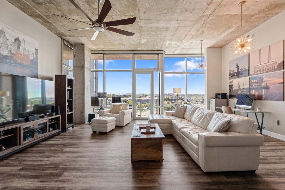 Condo in Nashville, Tennessee, United States 1 - 18703521