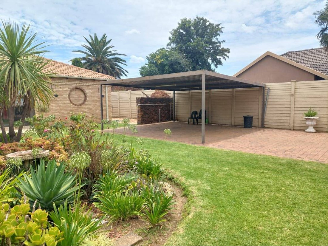 House in Vereeniging, Gauteng, South Africa 4 - 18704614