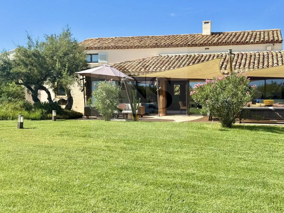 Estate in Ramatuelle, Provence-Alpes-Côte d'Azur, France 3 - 18714114