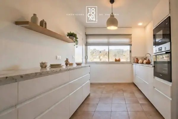 Apartment in Granettes-Jauberte-Sainte Anne, Aix-en-Provence, France 2 - 17049041