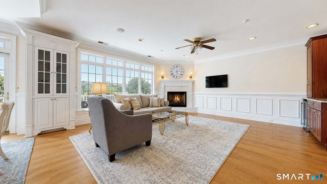 Condo in Milford, Connecticut, United States 4 - 18709959