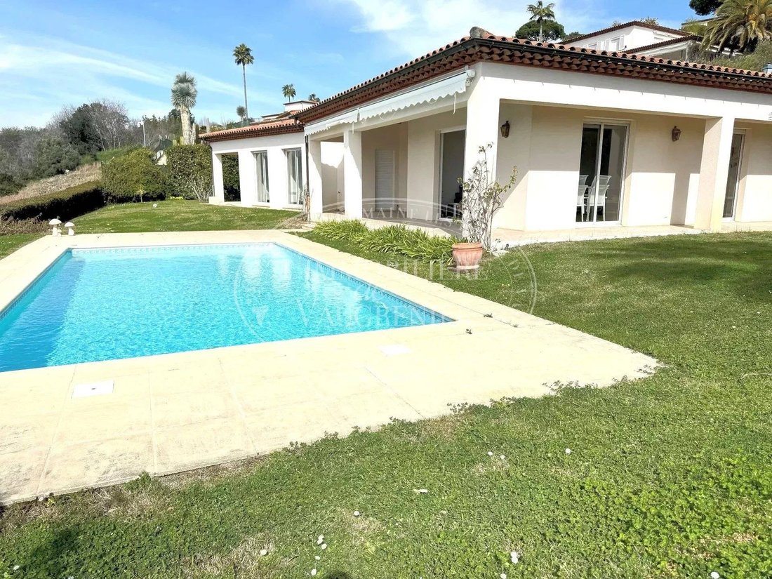 Villa in Route de Grasse, Villeneuve-Loubet, France 2 - 16012657