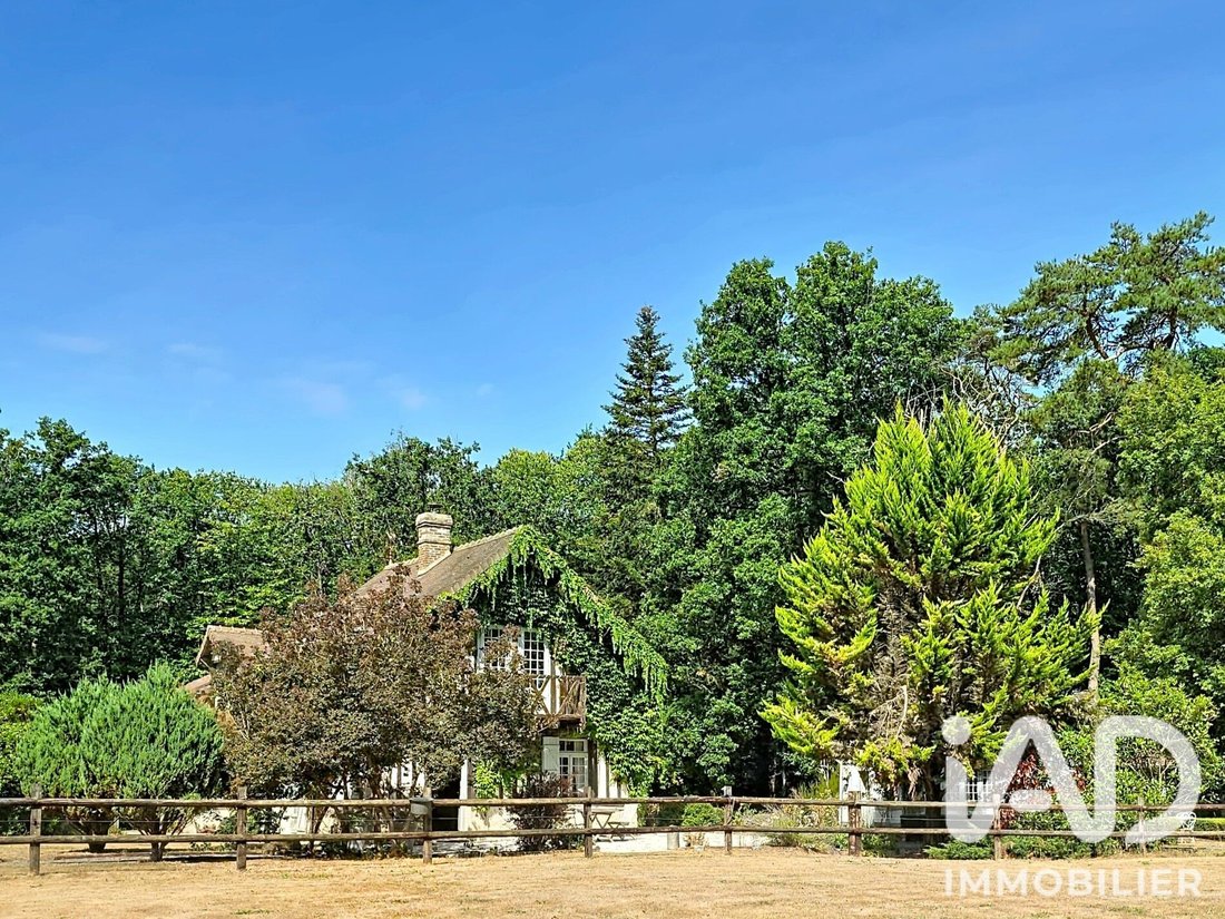 House in La Haye-du-Theil, Normandy, France 1 - 18713790