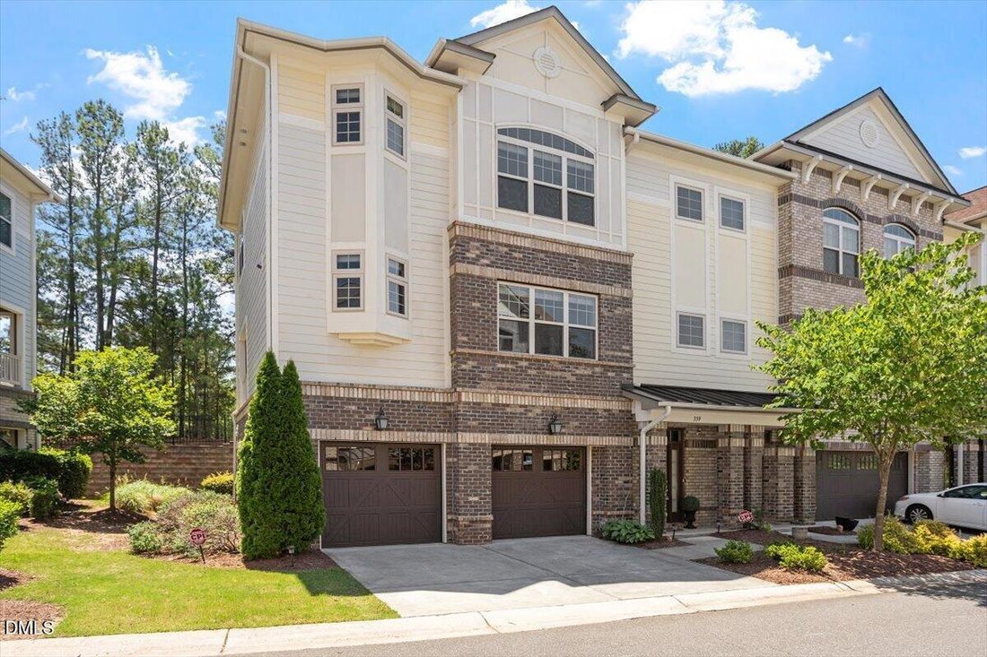 Townhouse in Cary, North Carolina, United States 1 - 18703438