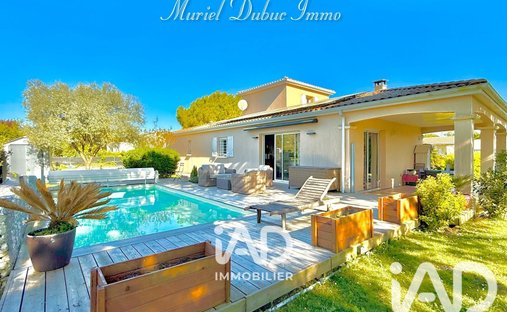 House in Saint-Sulpice-de-Royan, Nouvelle-Aquitaine, France 1