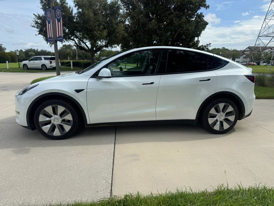 Suv in Orlando, FL, United States 3 - 18707470
