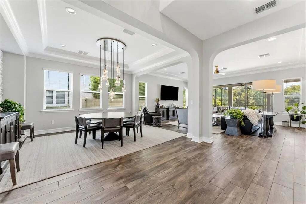 Casa en Zephyrhills, Florida, Estados Unidos 4 - 18708056