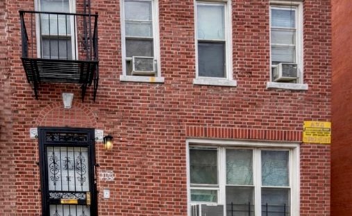 House in New York, New York, United States 1
