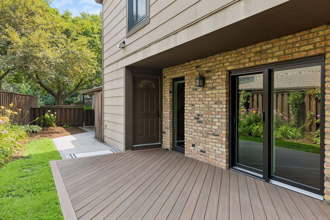 Townhouse in Minnetonka, Minnesota, United States 2 - 18704531