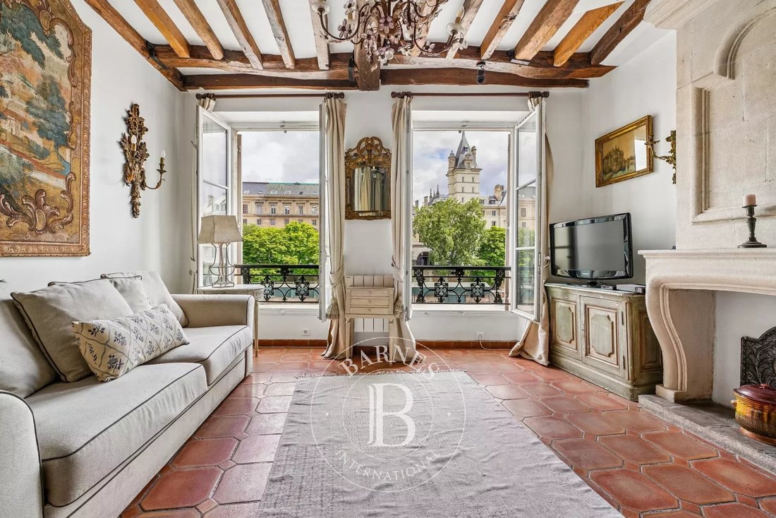 Apartment in Monnaie, Paris 6e Arrondissement, Paris 4 - 18704090