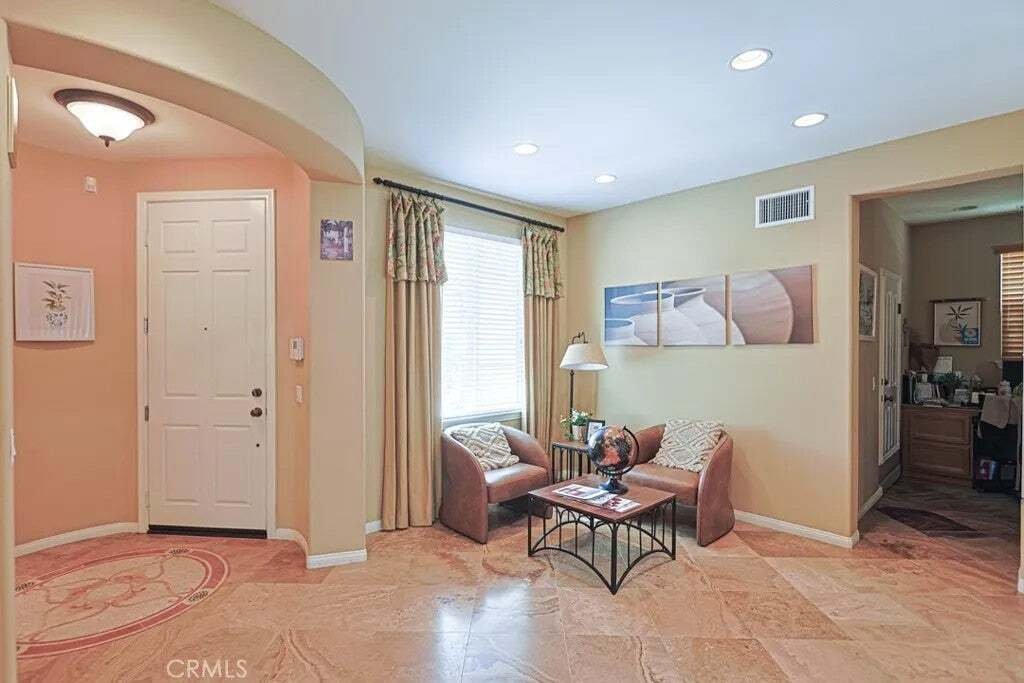 Casa en Simi Valley, California, Estados Unidos 4 - 18705901