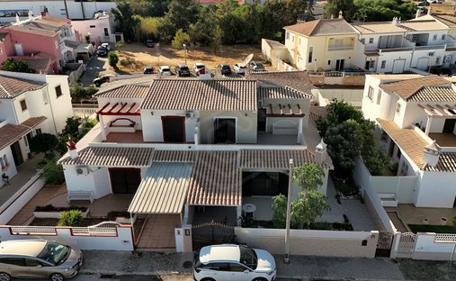 Maison à Alcantarilha, Algarve, Portugal 1