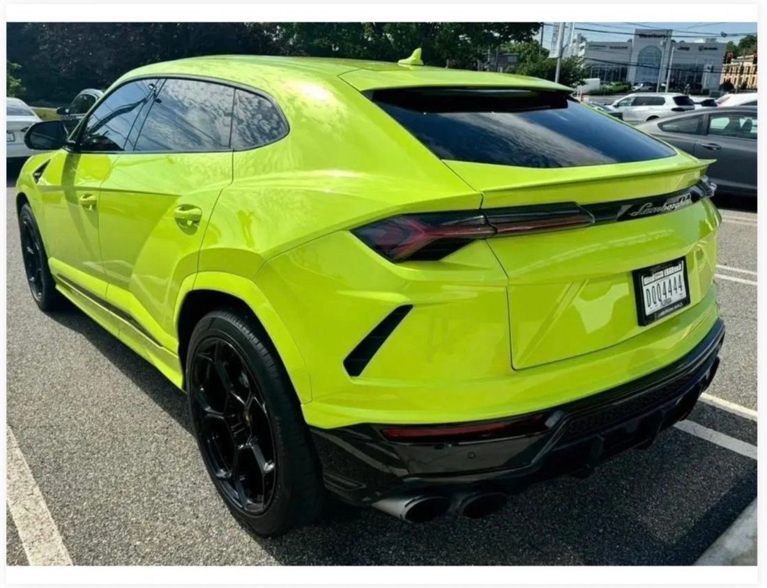 Suv in Freeport, NY, United States 4 - 18714972