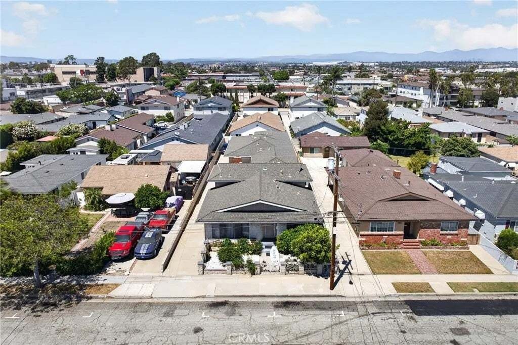 Hawthorne, California, United States 1 - 18705861