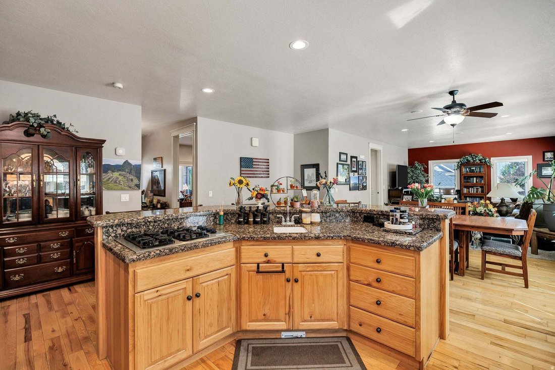 House in Providence, Utah, United States 4 - 18711145