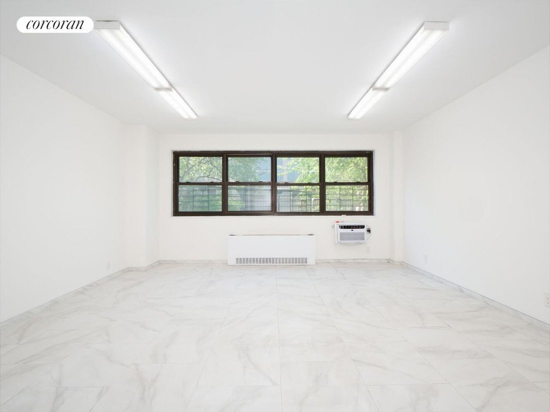 Co Op in New York, New York, United States 1 - 17863244