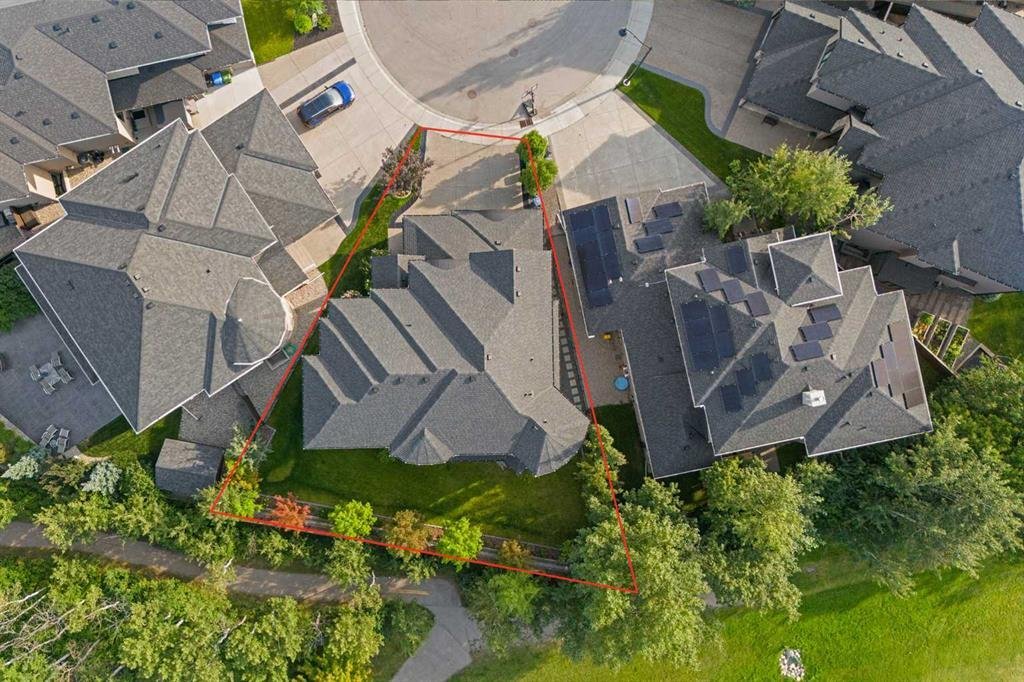 House in Calgary, Alberta, Canada 3 - 18712386