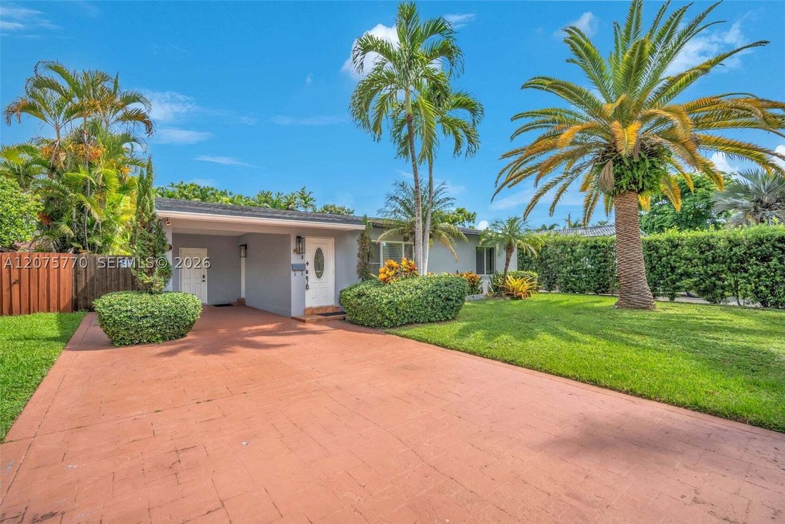 House in Hallandale Beach, Florida, United States 1 - 18706011
