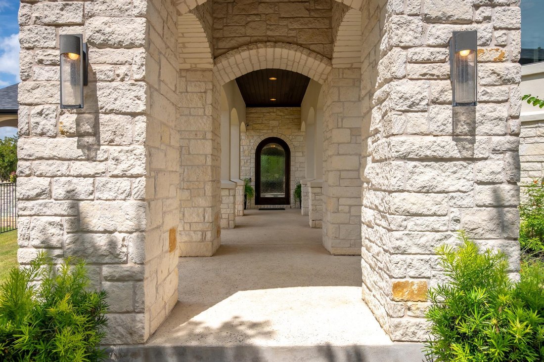 House in Leander, Texas, United States 3 - 18705535