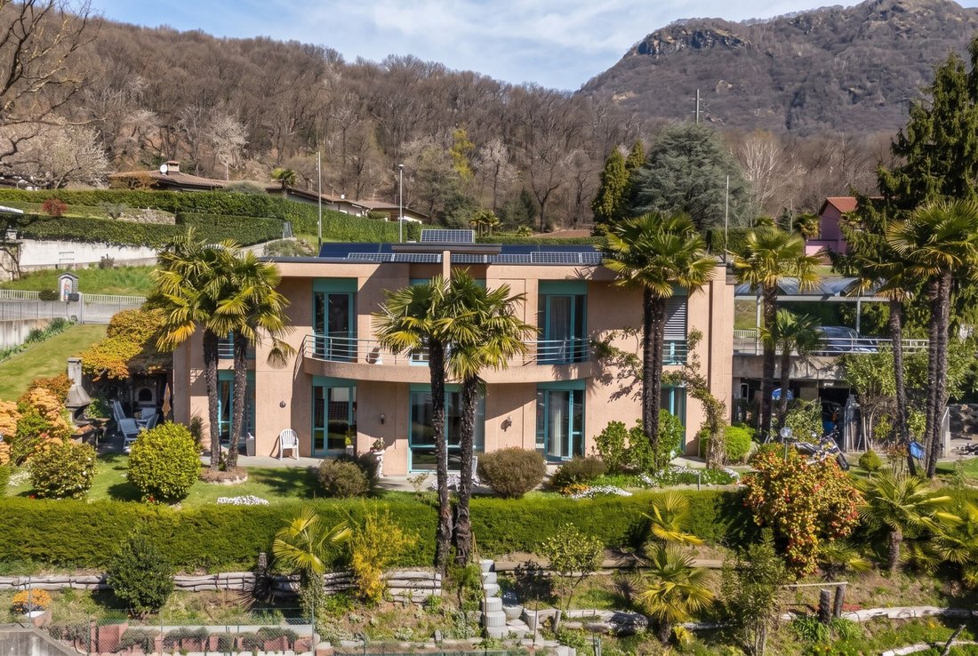 Villa in Torricella-Taverne, Ticino, Switzerland 2 - 18705207