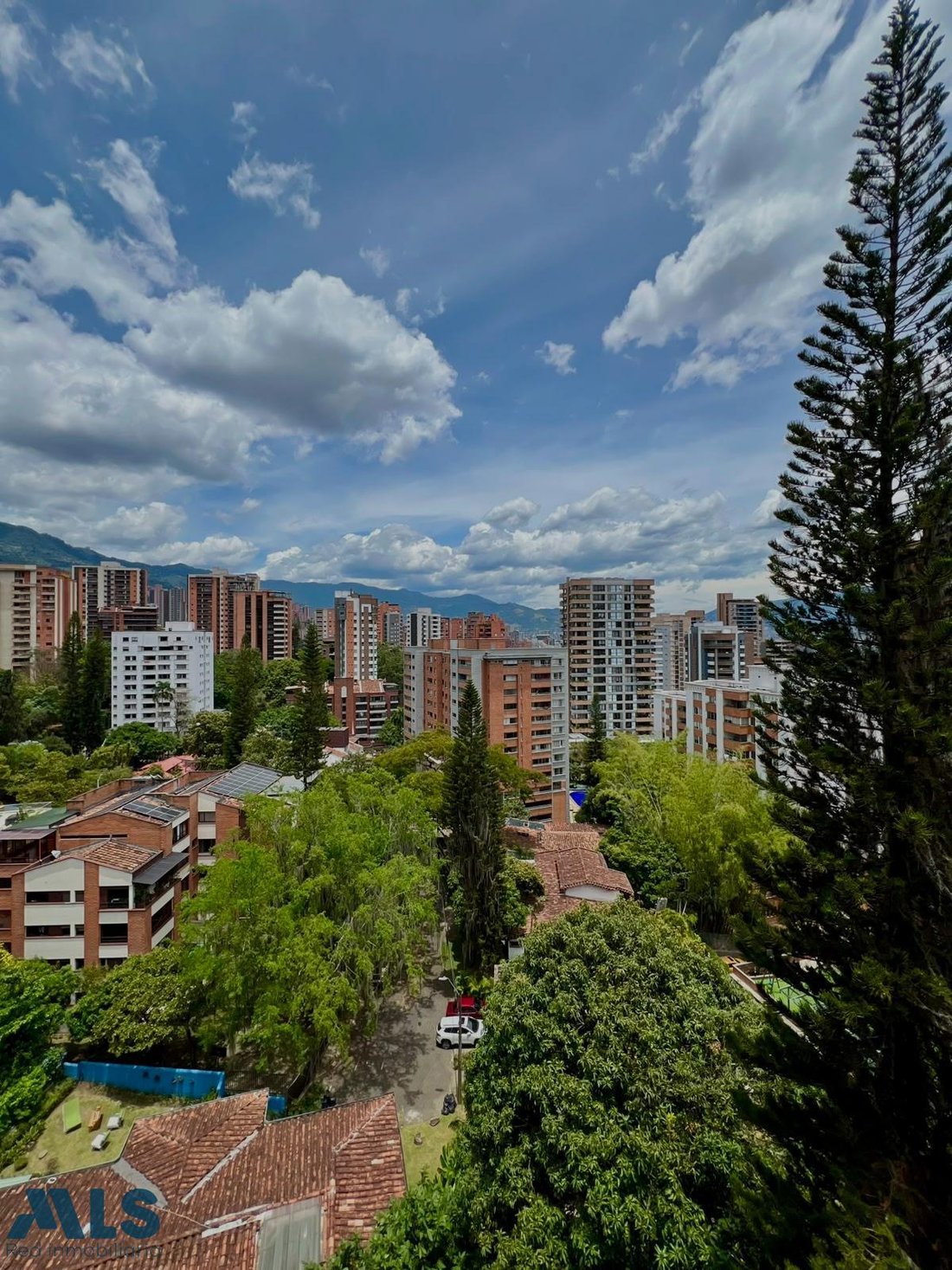 Apartment in Medellín, Antioquia, Colombia 1 - 18709142