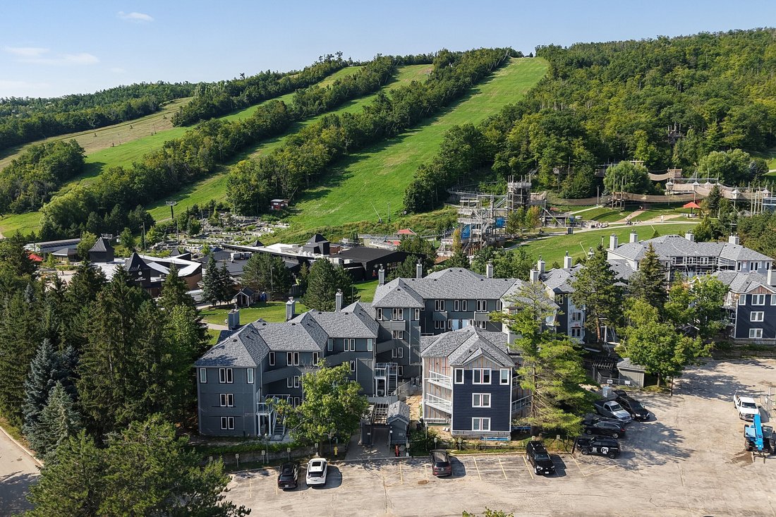 Condo in The Blue Mountains, Ontario, Canada 4 - 18709051