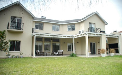 Casa en Malvinas Argentinas, Provincia de Buenos Aires, Argentina 1